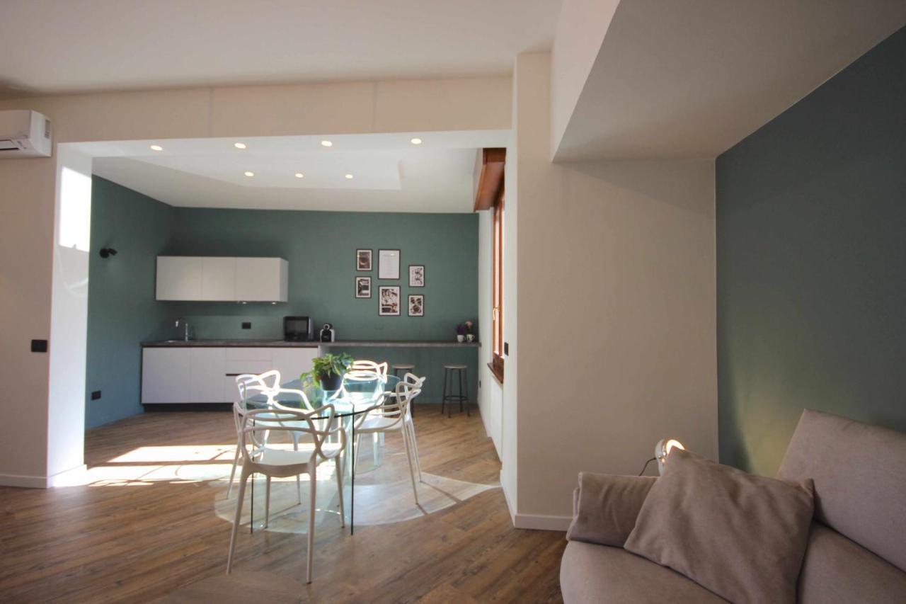 Case Vr Holiday Vittorias Flat Verona Exterior foto