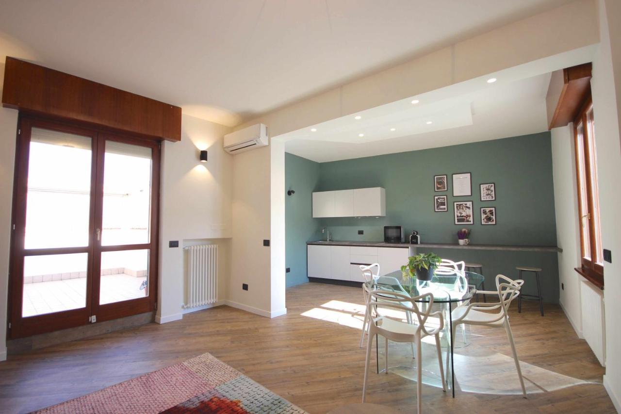 Case Vr Holiday Vittorias Flat Verona Exterior foto